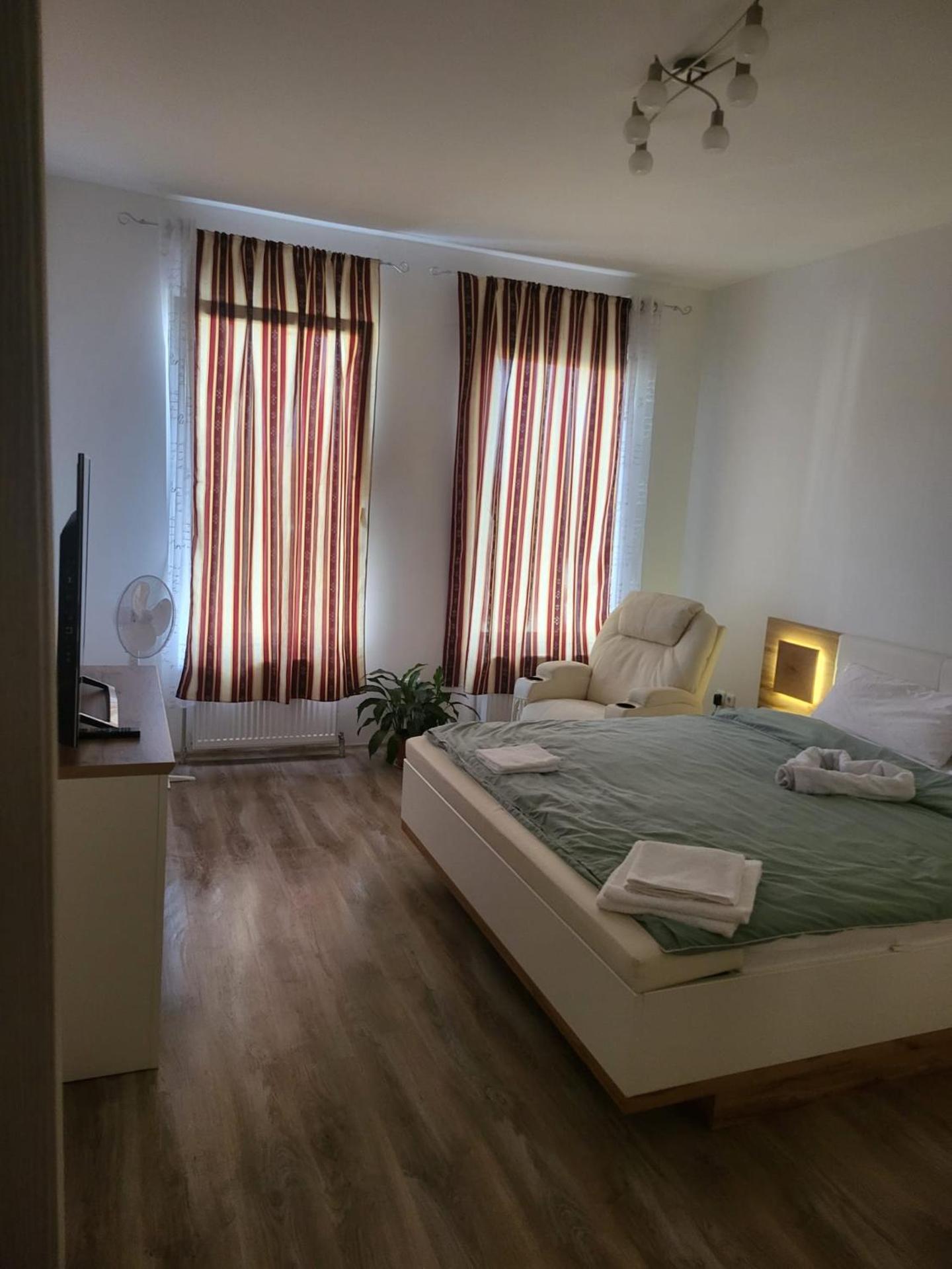 Apartments Angels o k b