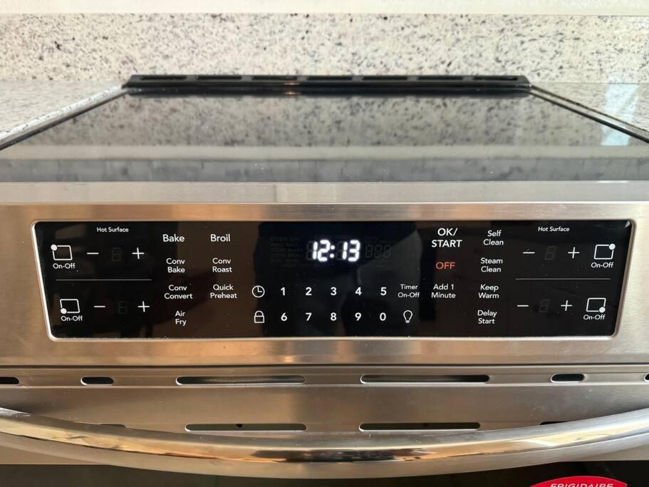 Luxury 1200 sqft 1bdrm retreat with den