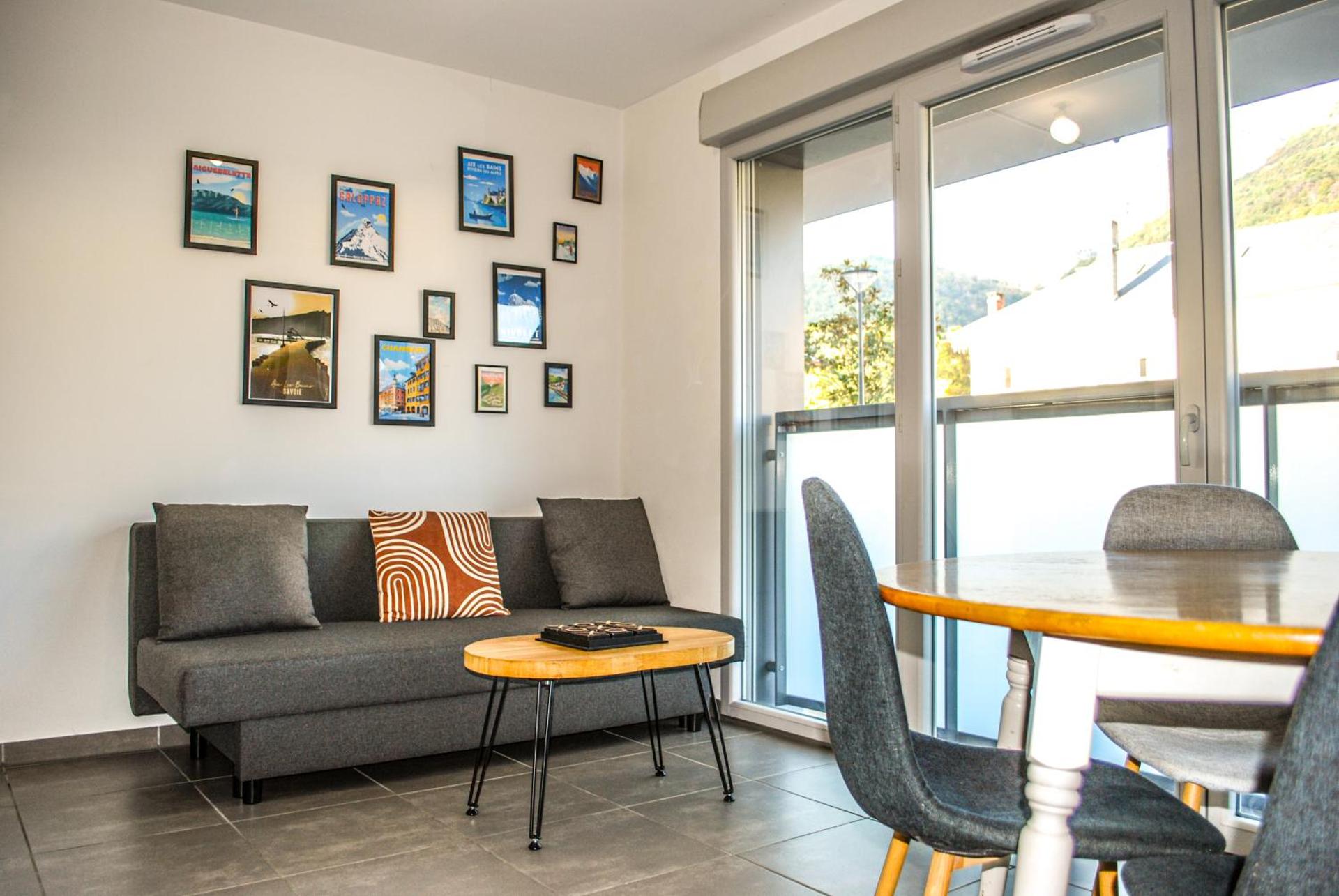 “L’Escapade”, entre lac et montagne