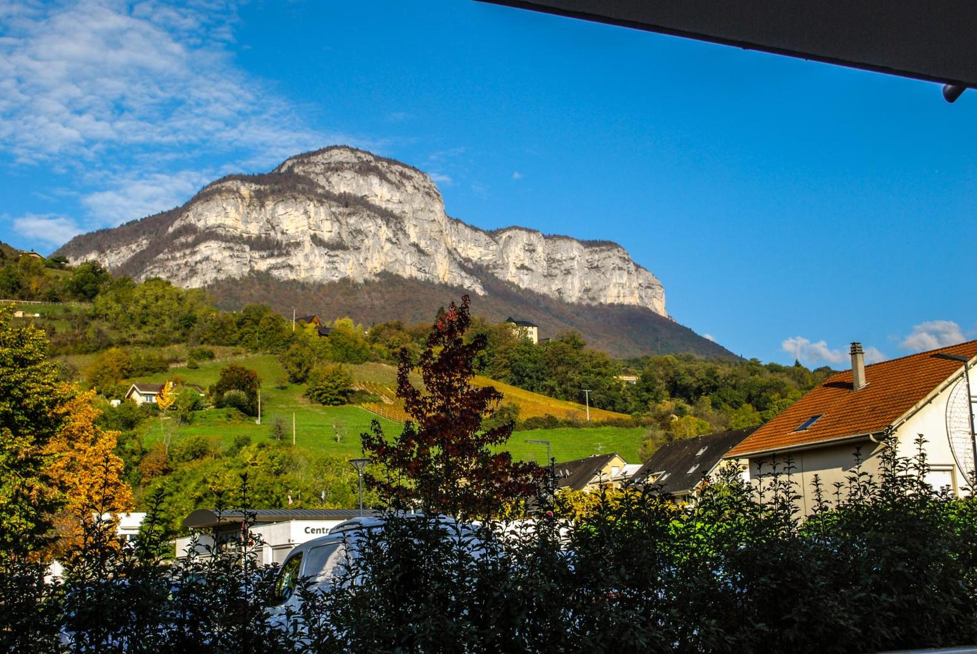 “L’Escapade”, entre lac et montagne