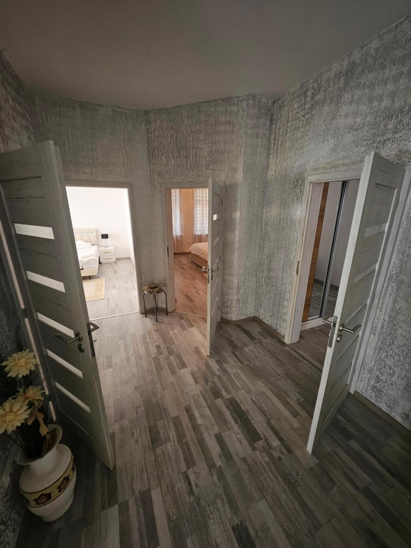 Apartments Angels o k b