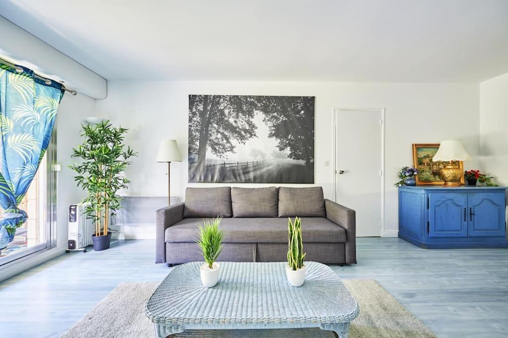 Charming 2BR Private garden, 5MinToBeach Deauville