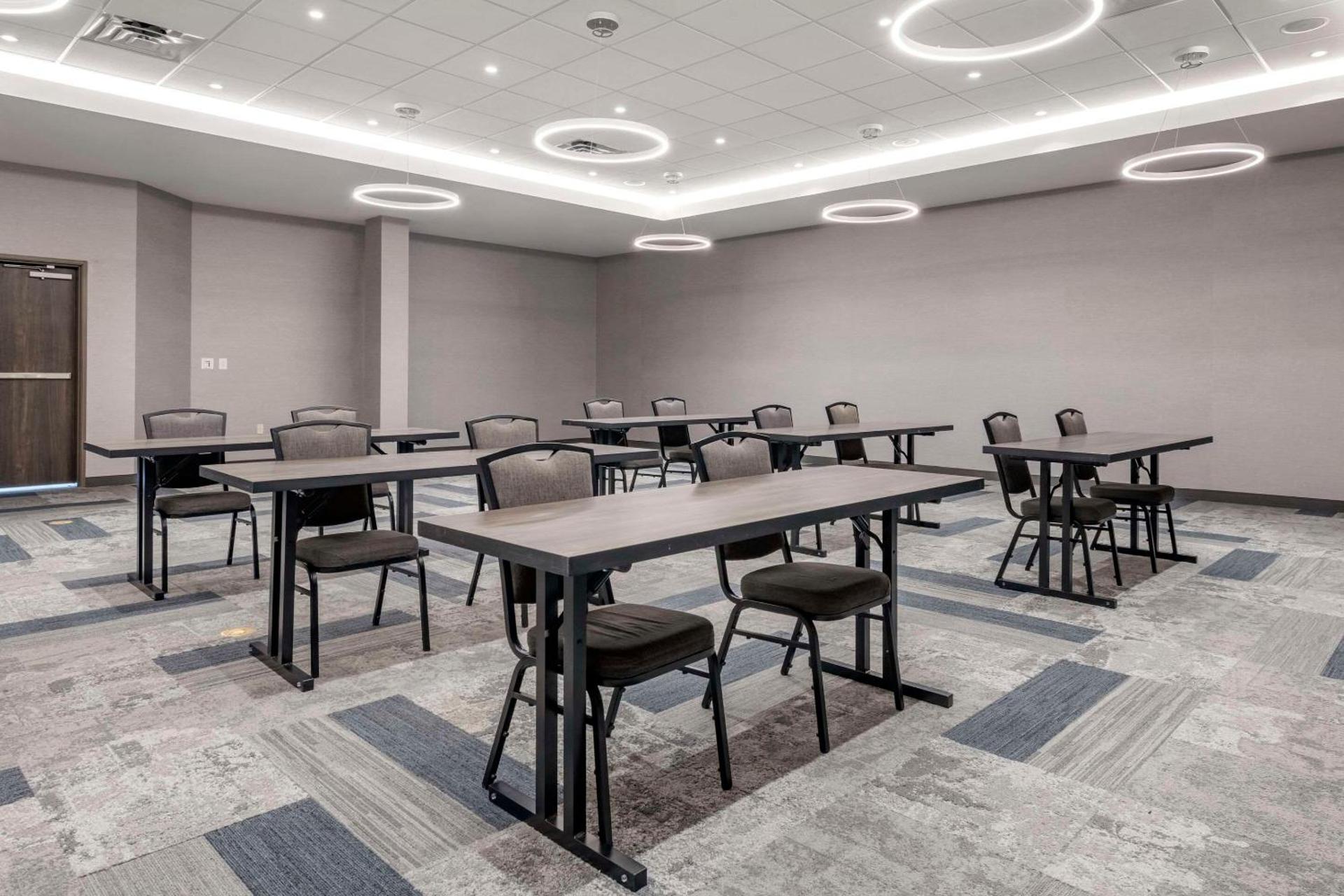 Meeting/conference room