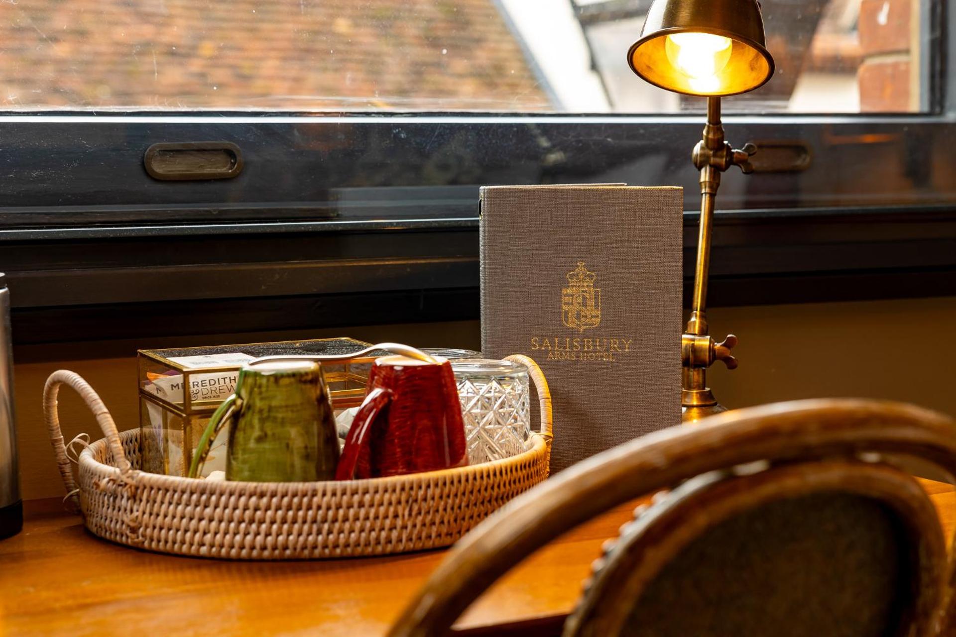 Coffee/tea facilities