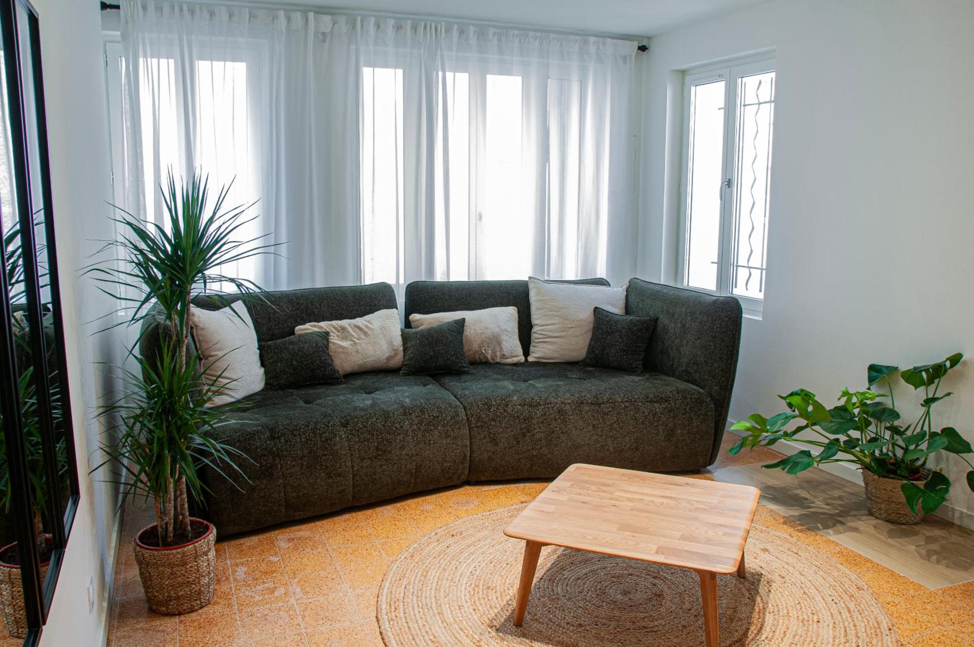 Communal lounge/ TV room