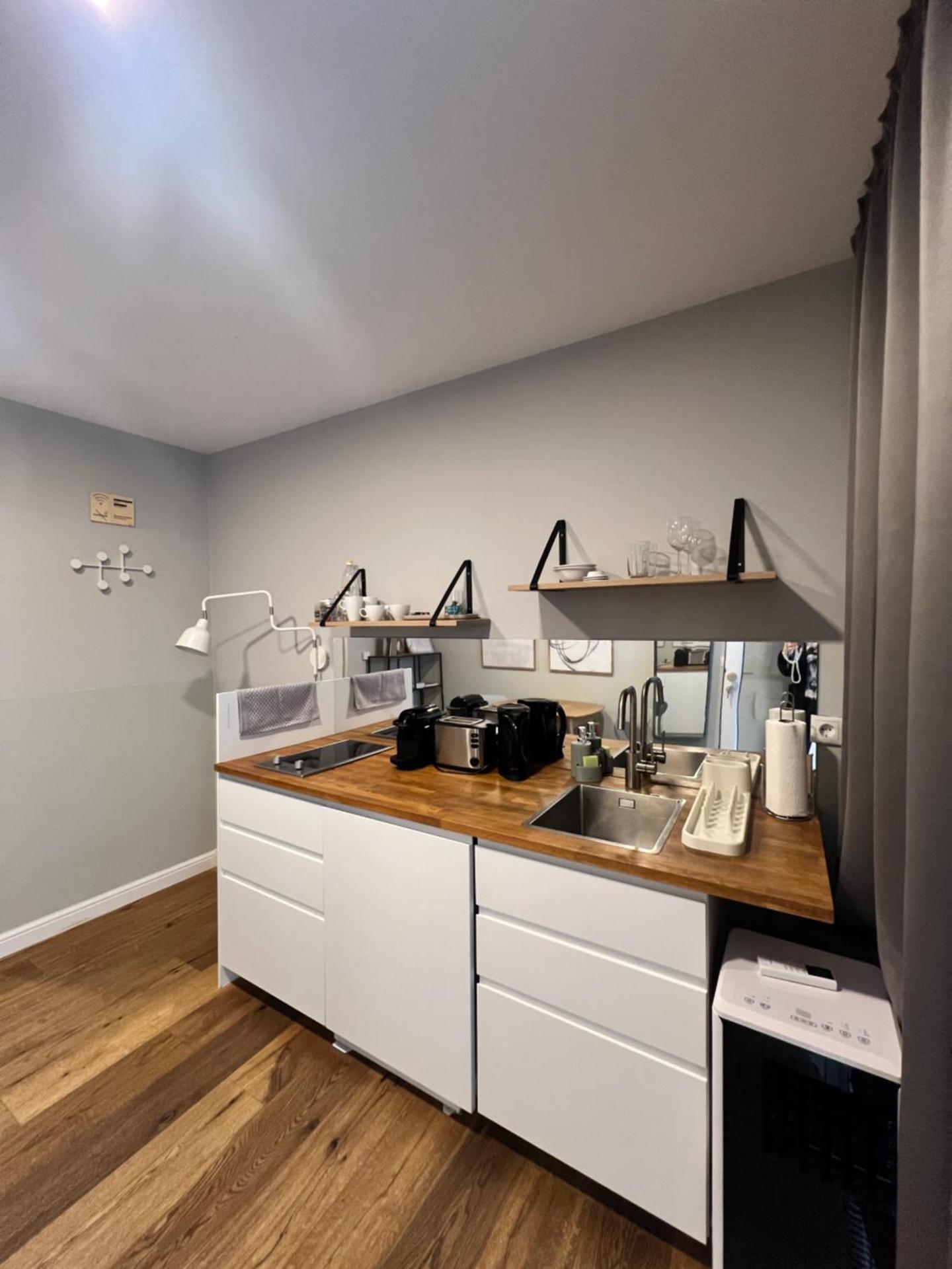 Kitchen or kitchenette