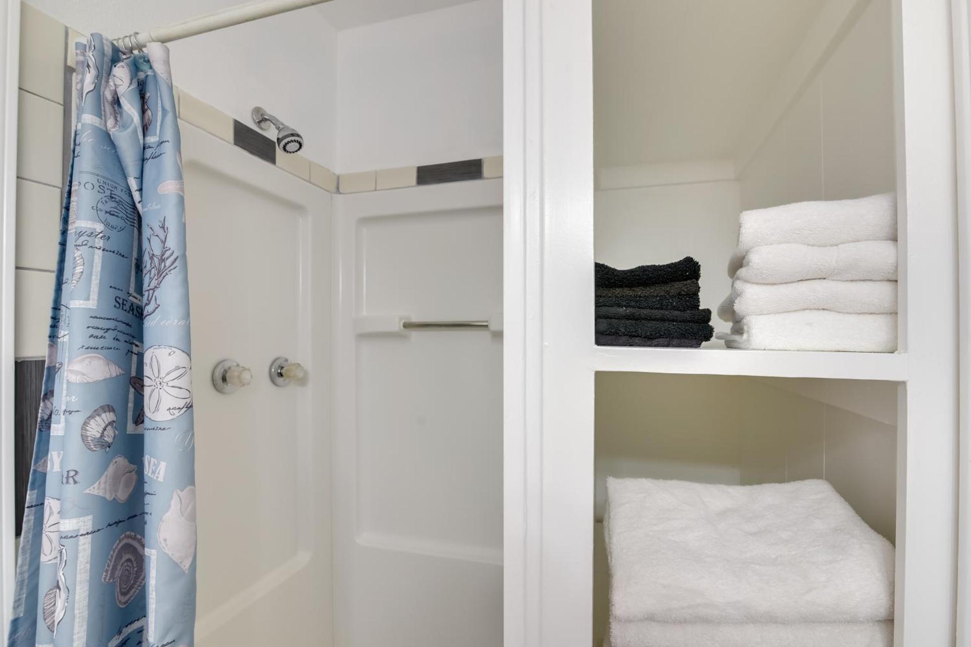 Oceanfront Home with Deck and Views in Galveston!