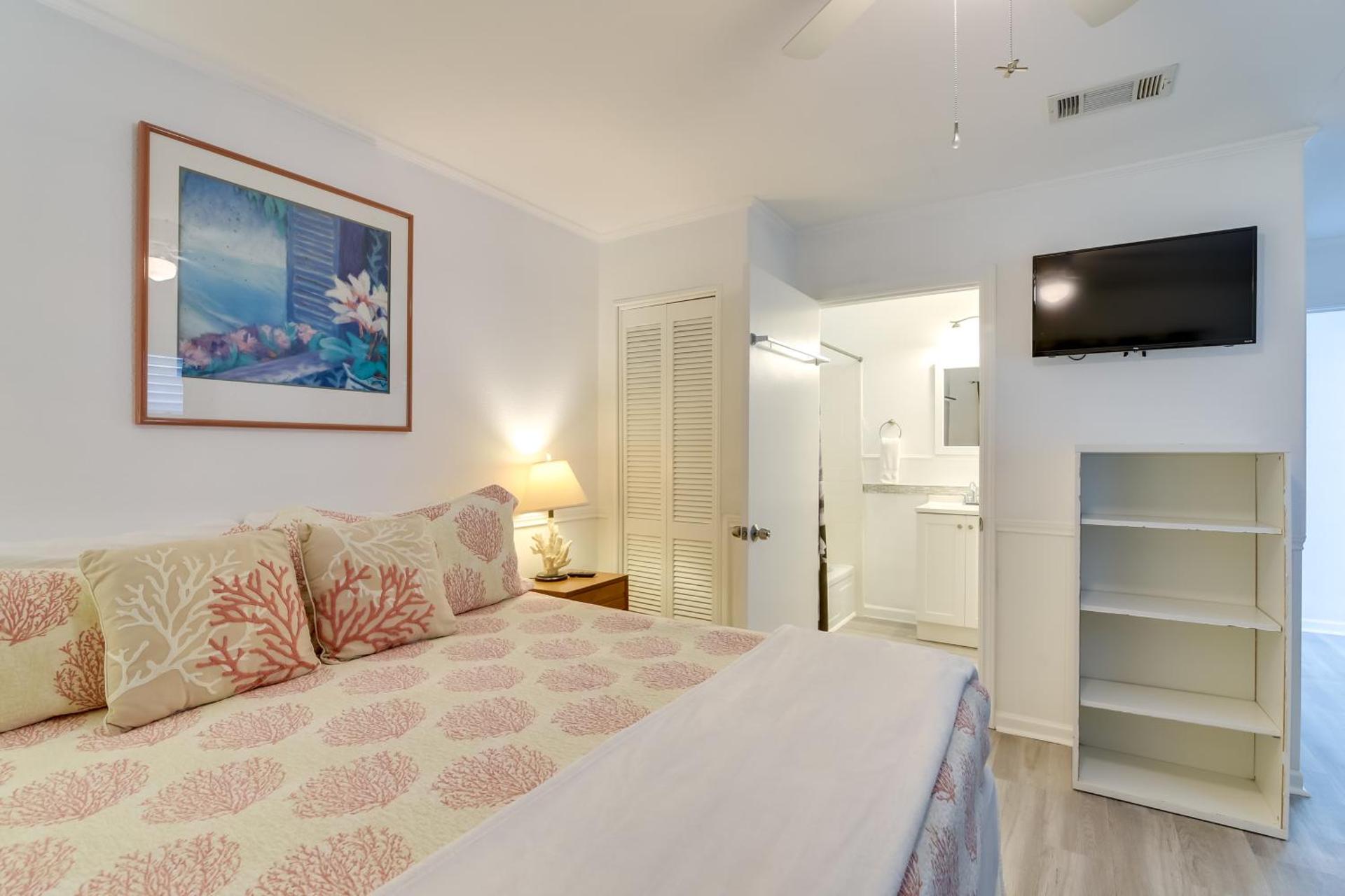 Oceanfront Home with Deck and Views in Galveston!