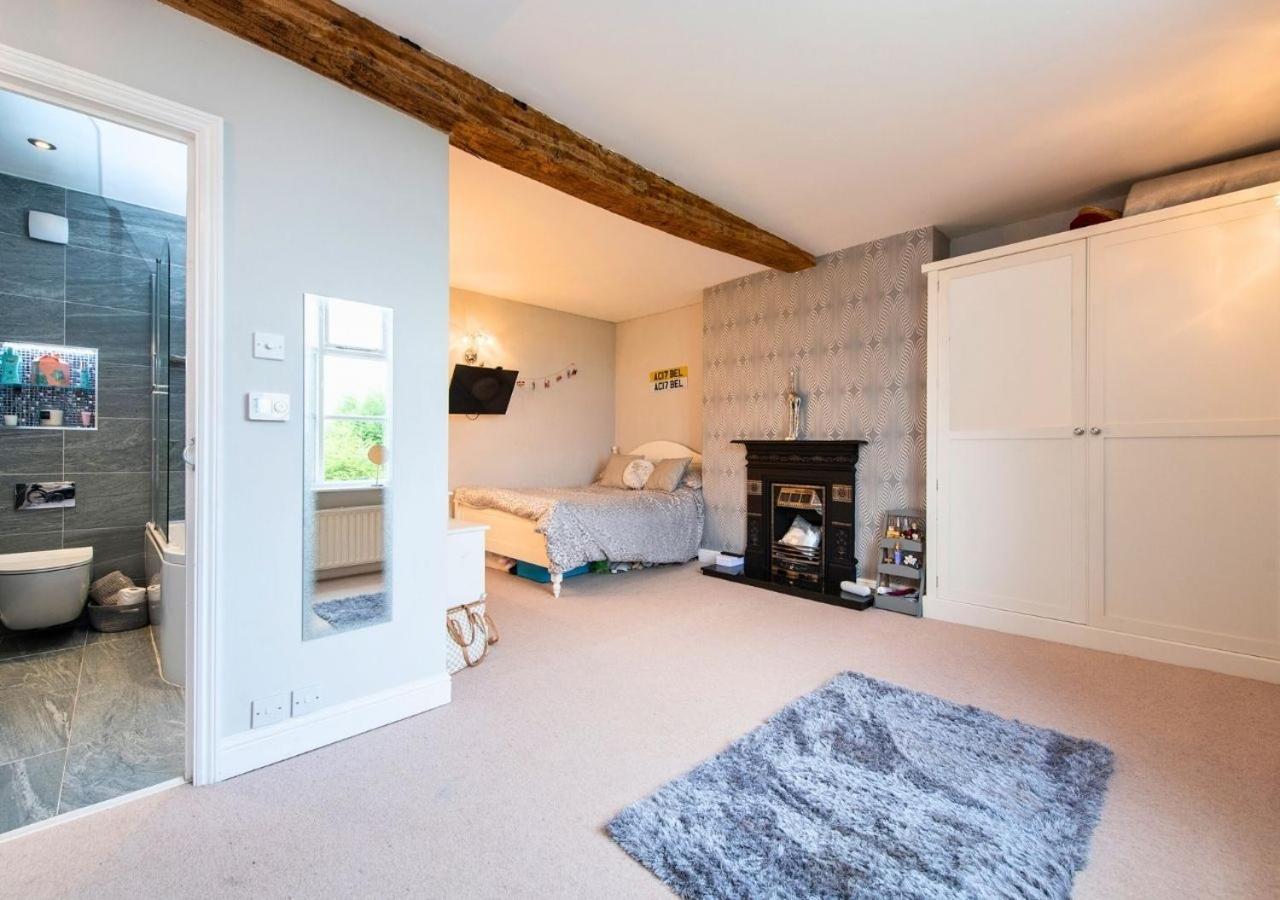 Bank Farm House - Stunning House & Gardens