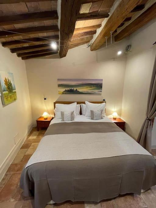 PienzaLettings Studio & Room