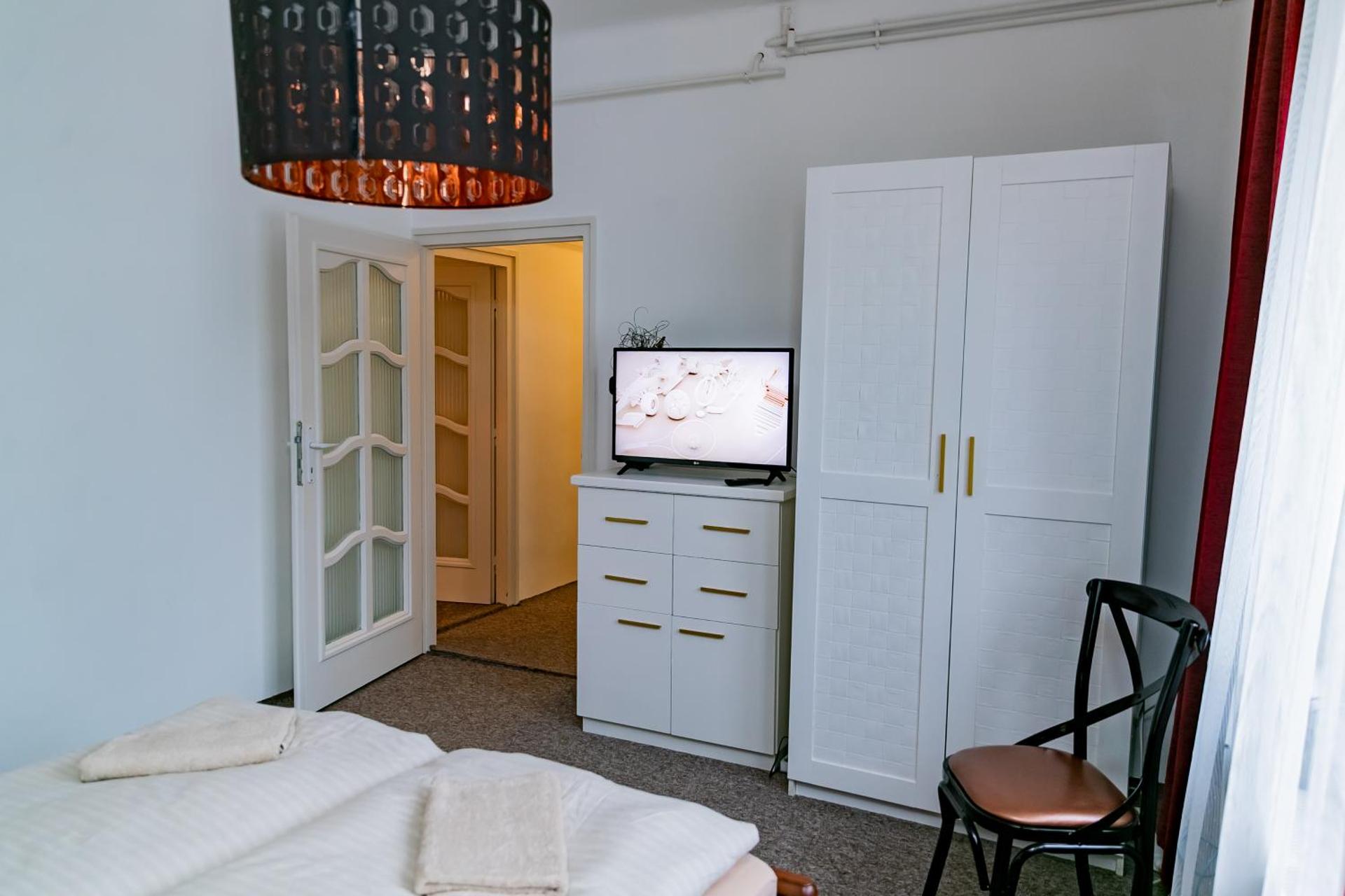 Center House - Otthon, csak máshol!