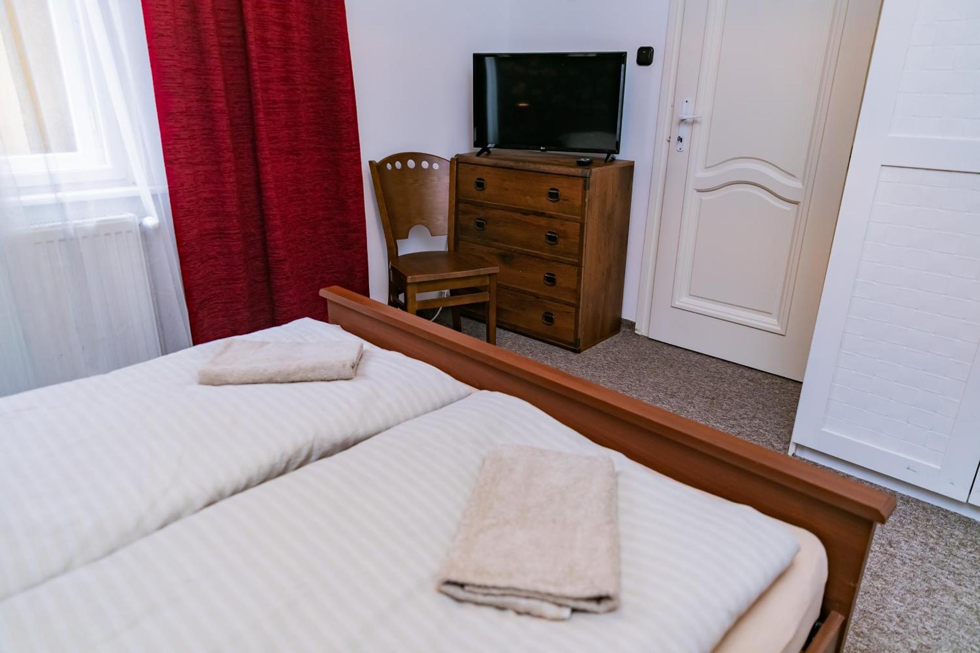 Center House - Otthon, csak máshol!