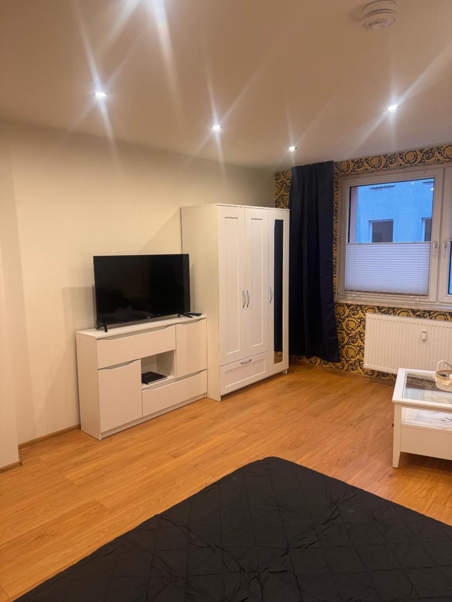 Oneo-Plaza-Apartments