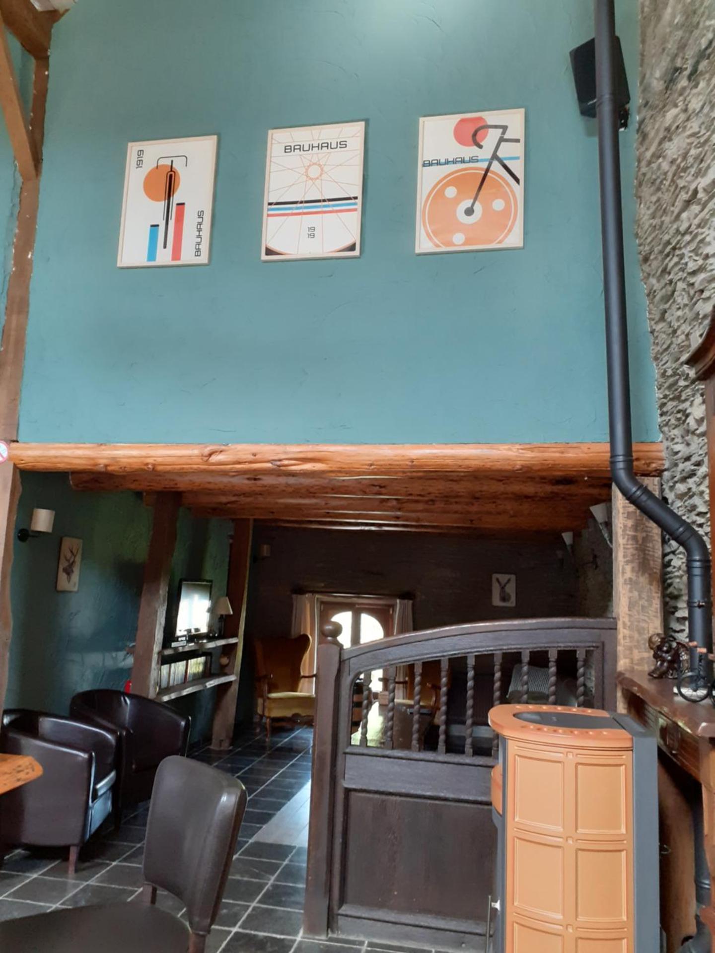 Communal lounge/ TV room