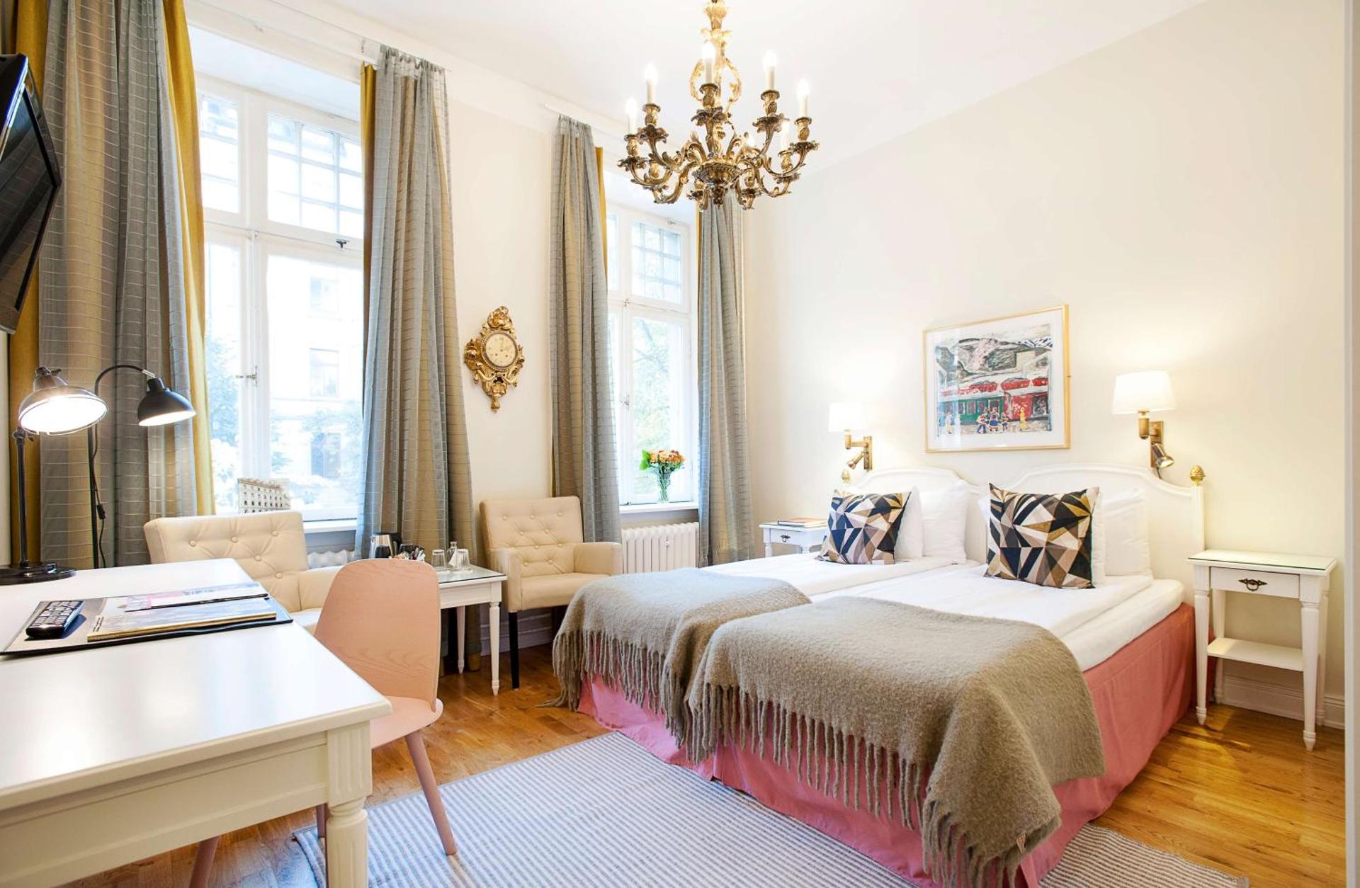 Photo of the whole room