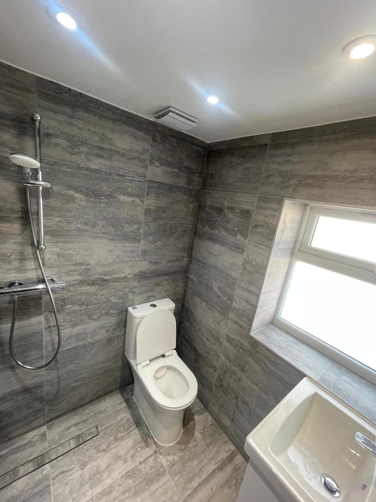 Cozy Studio Flat Romford, London