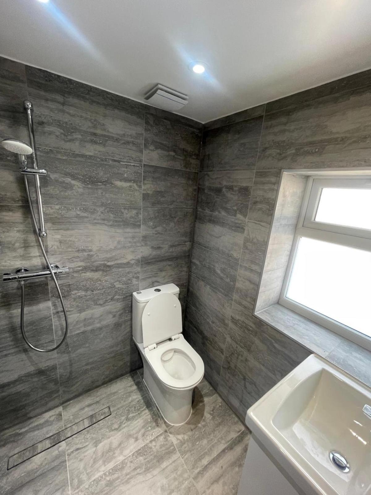 Cozy Studio Flat Romford, London