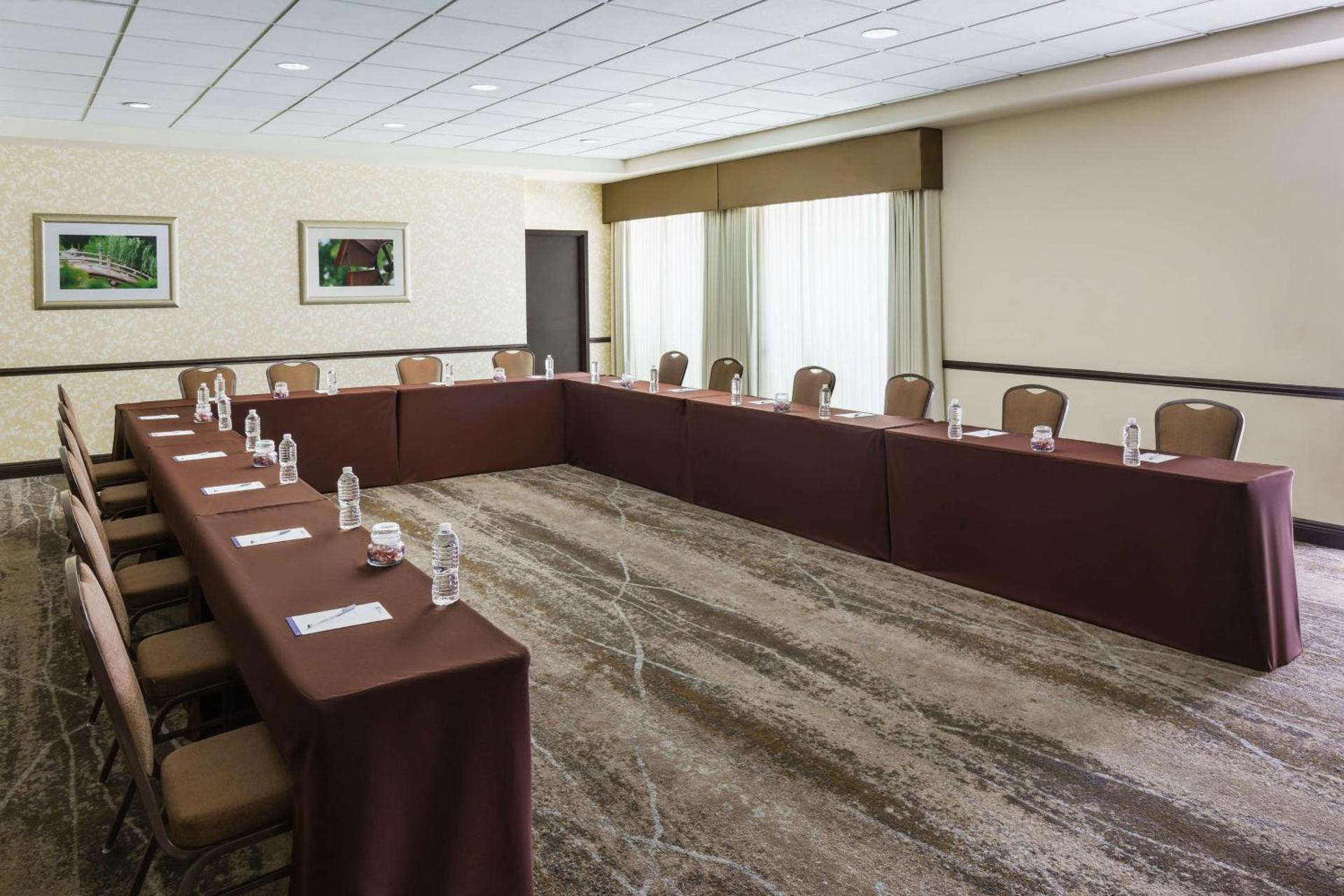Meeting/conference room