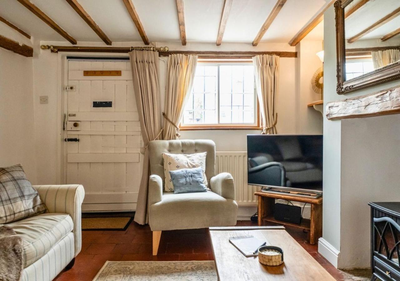 Poppy Cottage - Cosy 2 Bedroom, Perfect for Family!