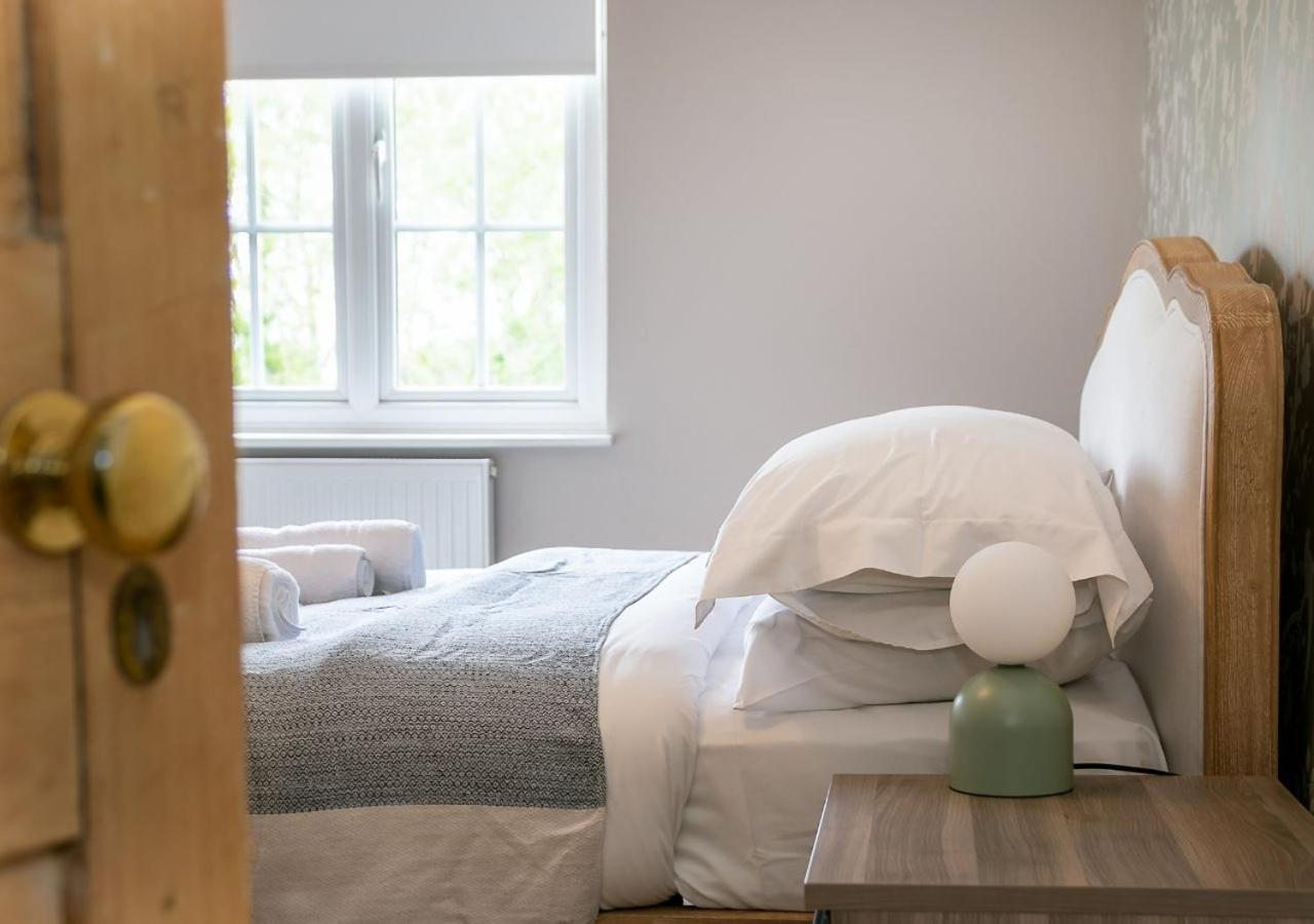 Lodge Farm - Stunning 3 Bed with Large Garden!