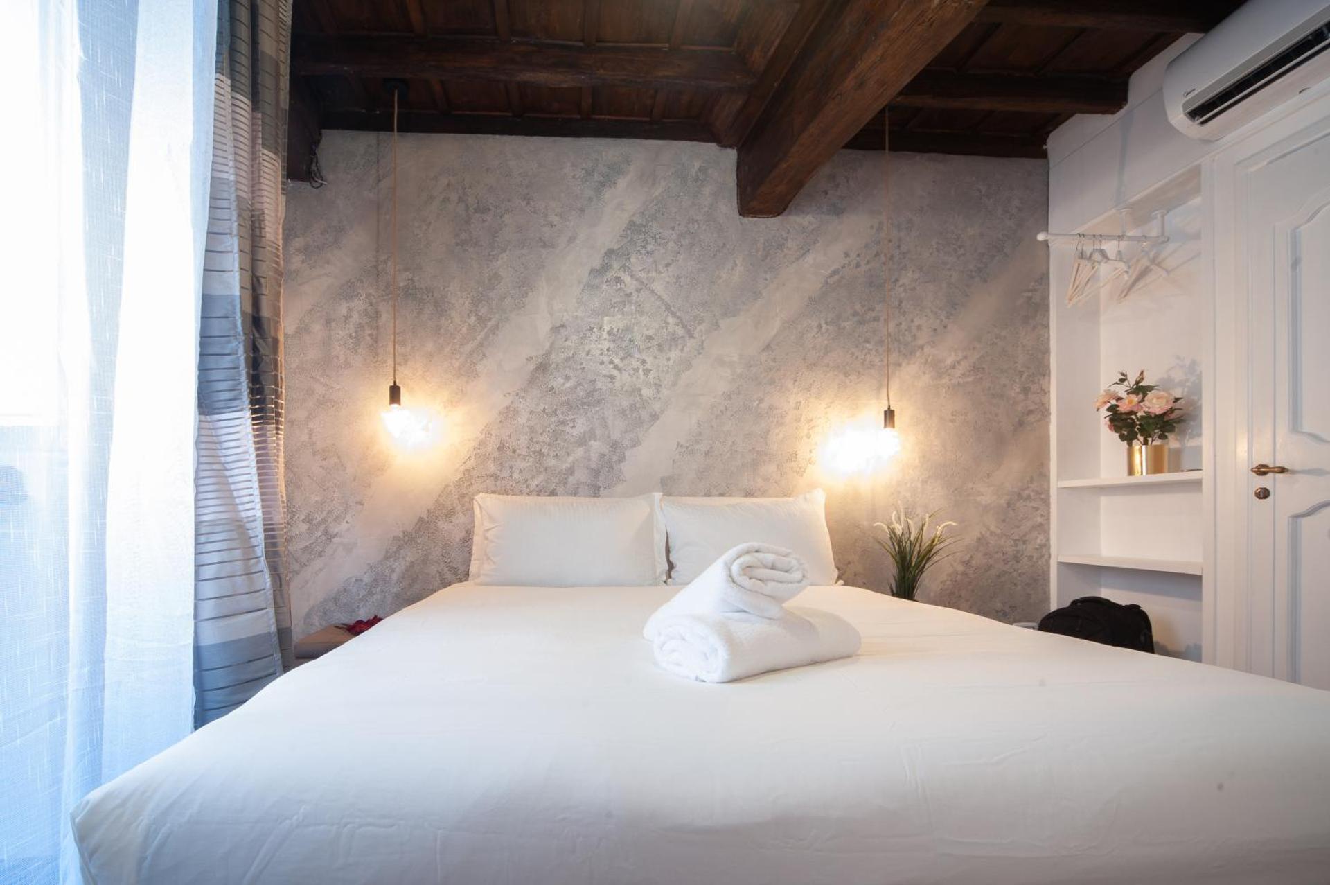 Navona Jacuzzi Apartment