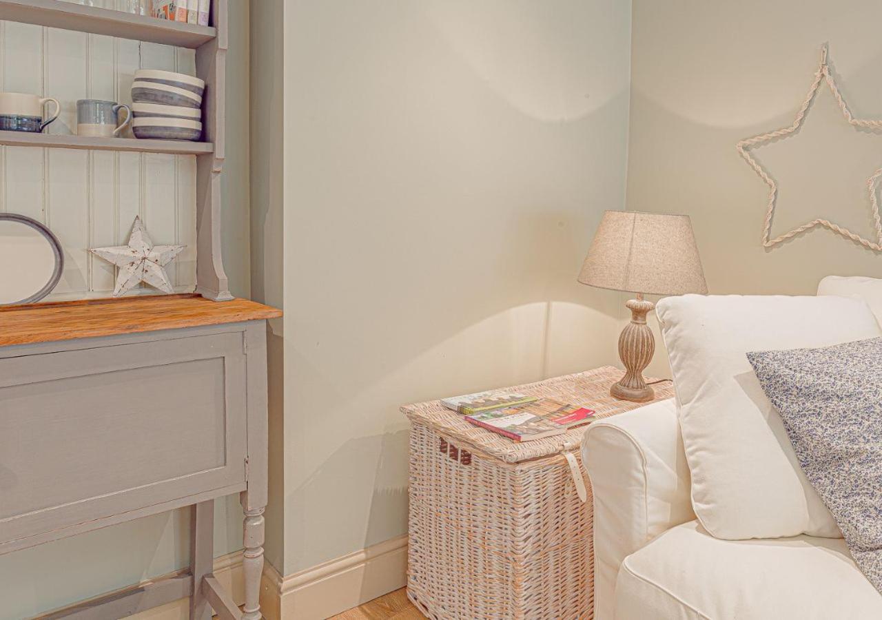 Mill House Cottage - Star Stay on The Cotswold Way