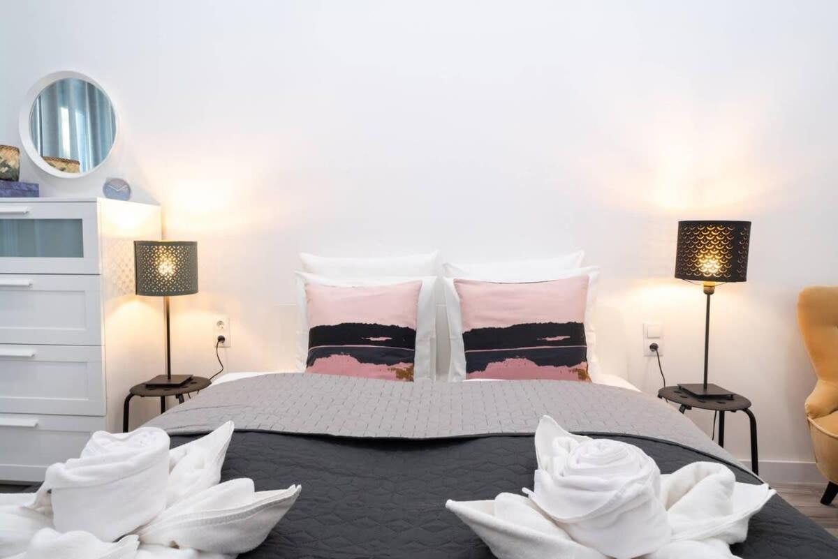 Central large airconditioned apartment