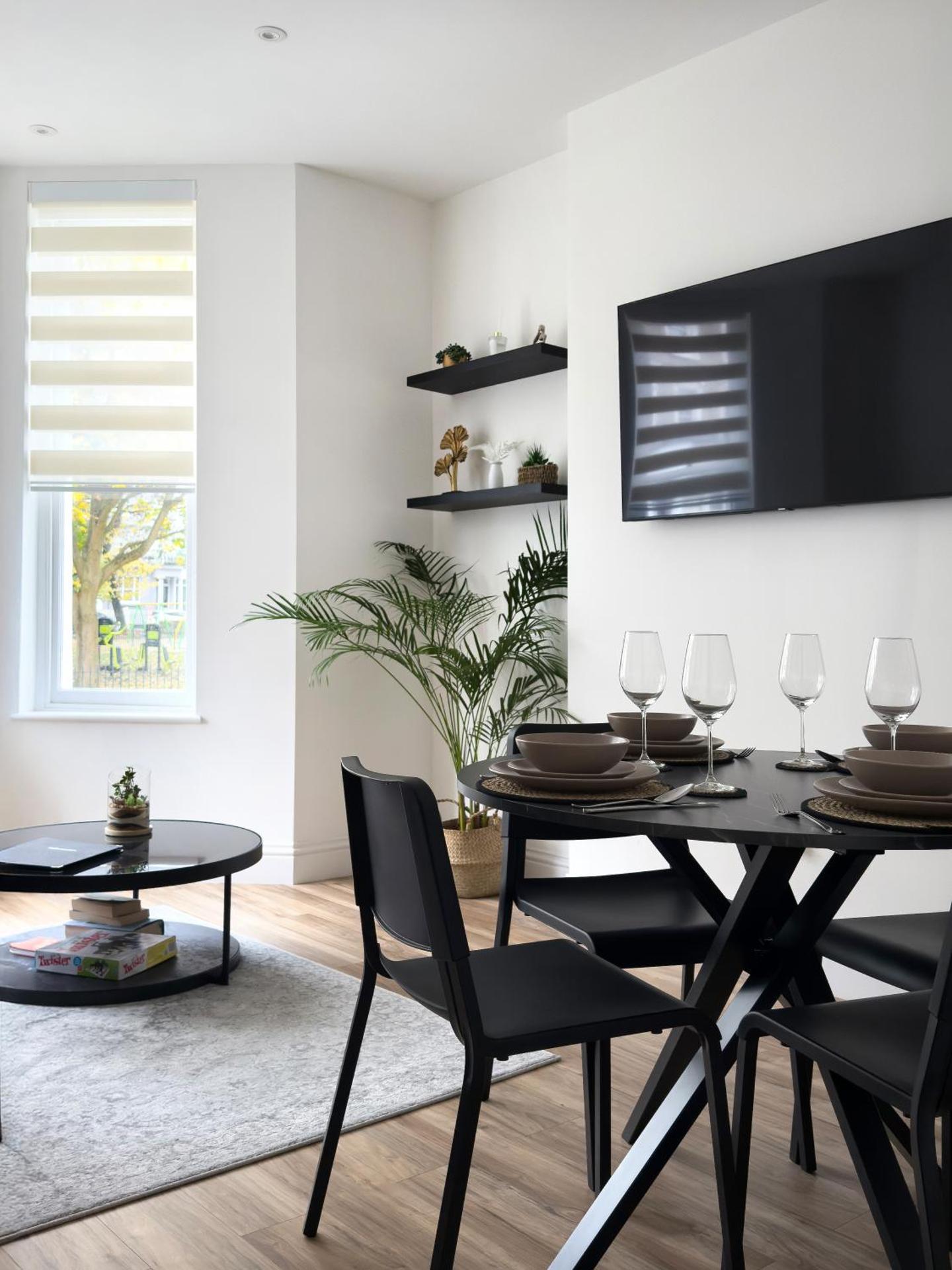 2 bed Flat 10 min from Notthing Hill!