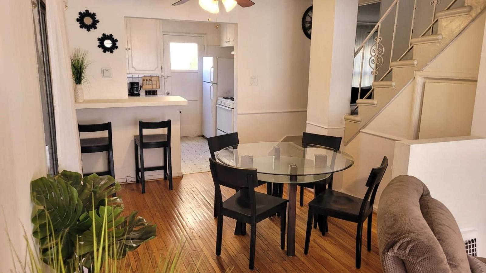 Bargain Beverly Hills 3 Bedroom in great area 5 minutes to Rodeo Drive