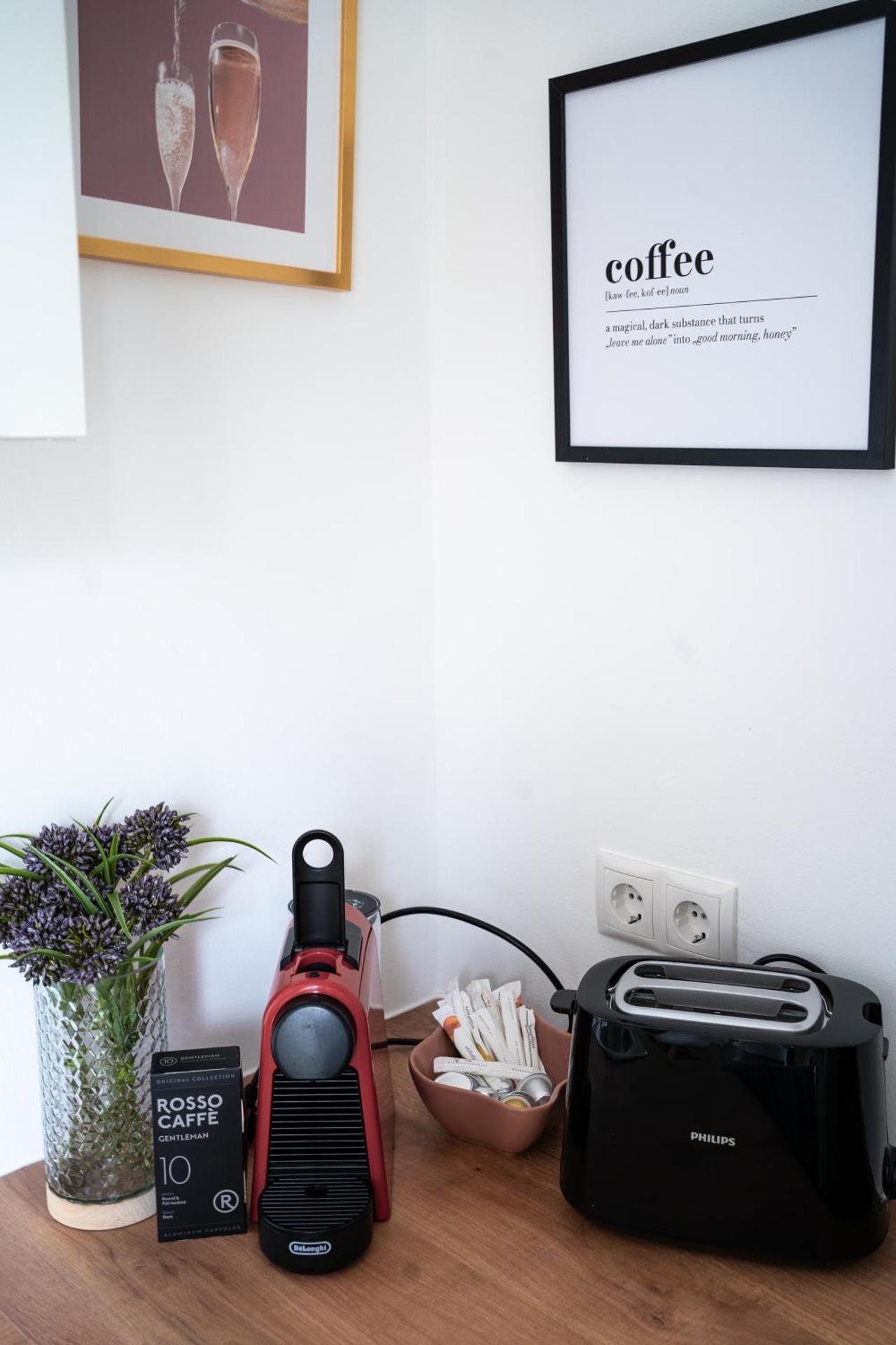 Coffee/tea facilities