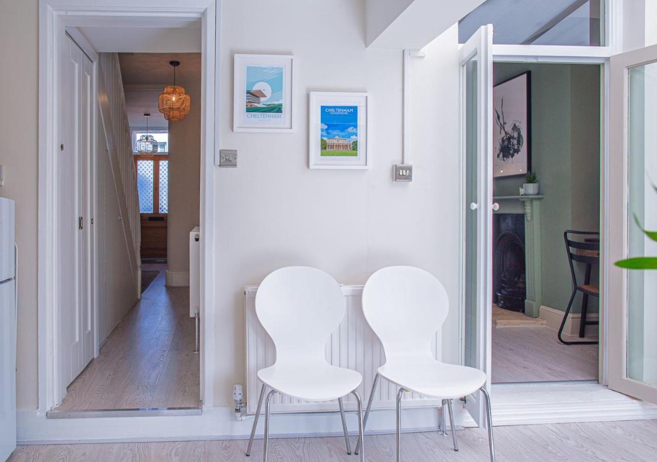 Stunning Townhouse with Large Garden - Sleeps 8!