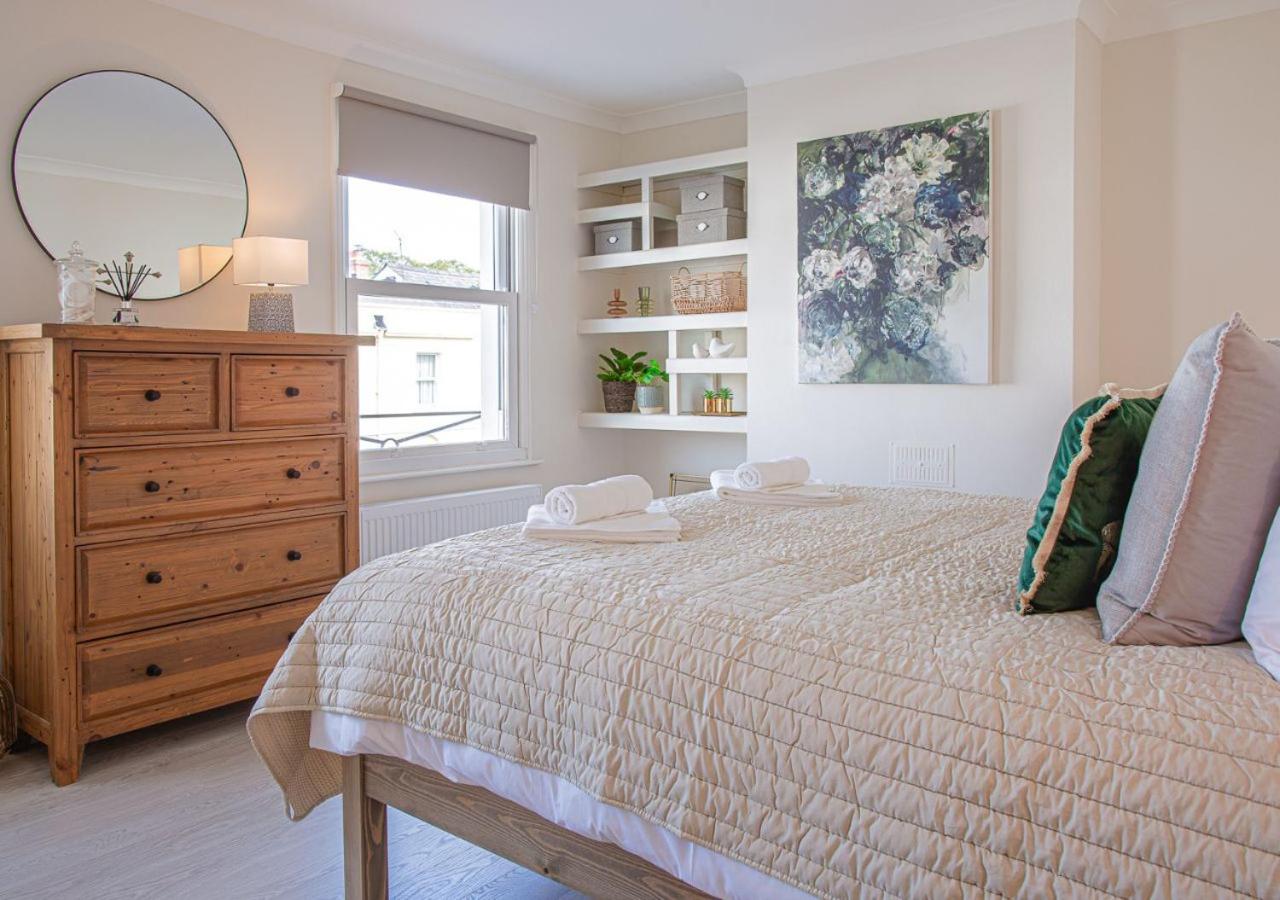 Stunning Townhouse with Large Garden - Sleeps 8!