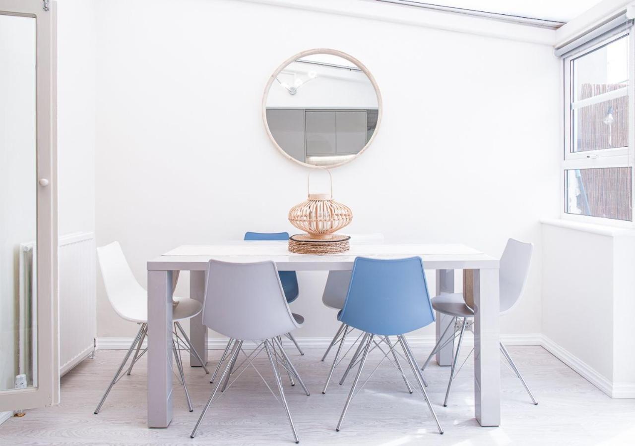 Stunning Townhouse with Large Garden - Sleeps 8!