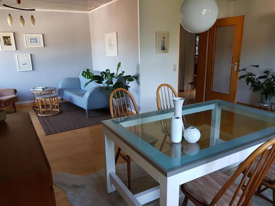 Art-Apartment mit Balkon