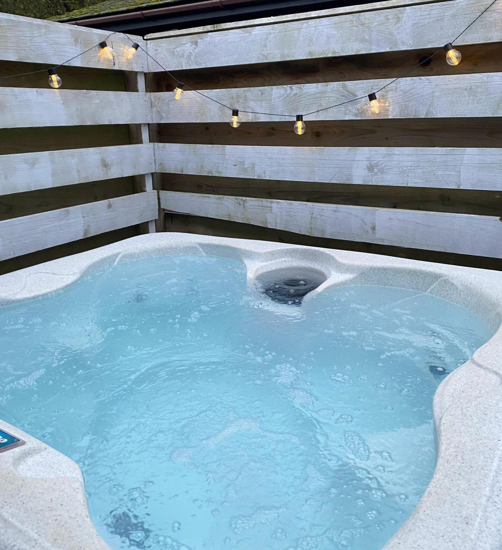 Magpie 4 Hot Tub Huntersmoon-Warminster-Bath-Salisbury