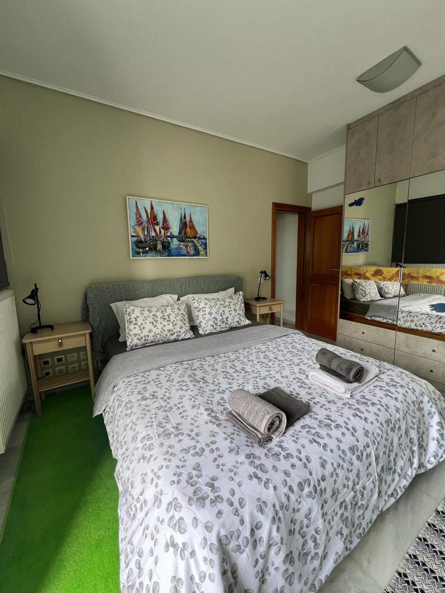 Green Apartment near Marousi Hospitals & OAKA, by PromosHomes