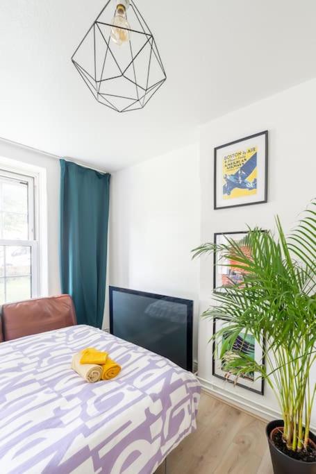 Quaint Apartment Near Tower-London Bridge and Big Ben