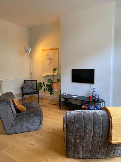 Sfeervol appartement met patio in het centrum