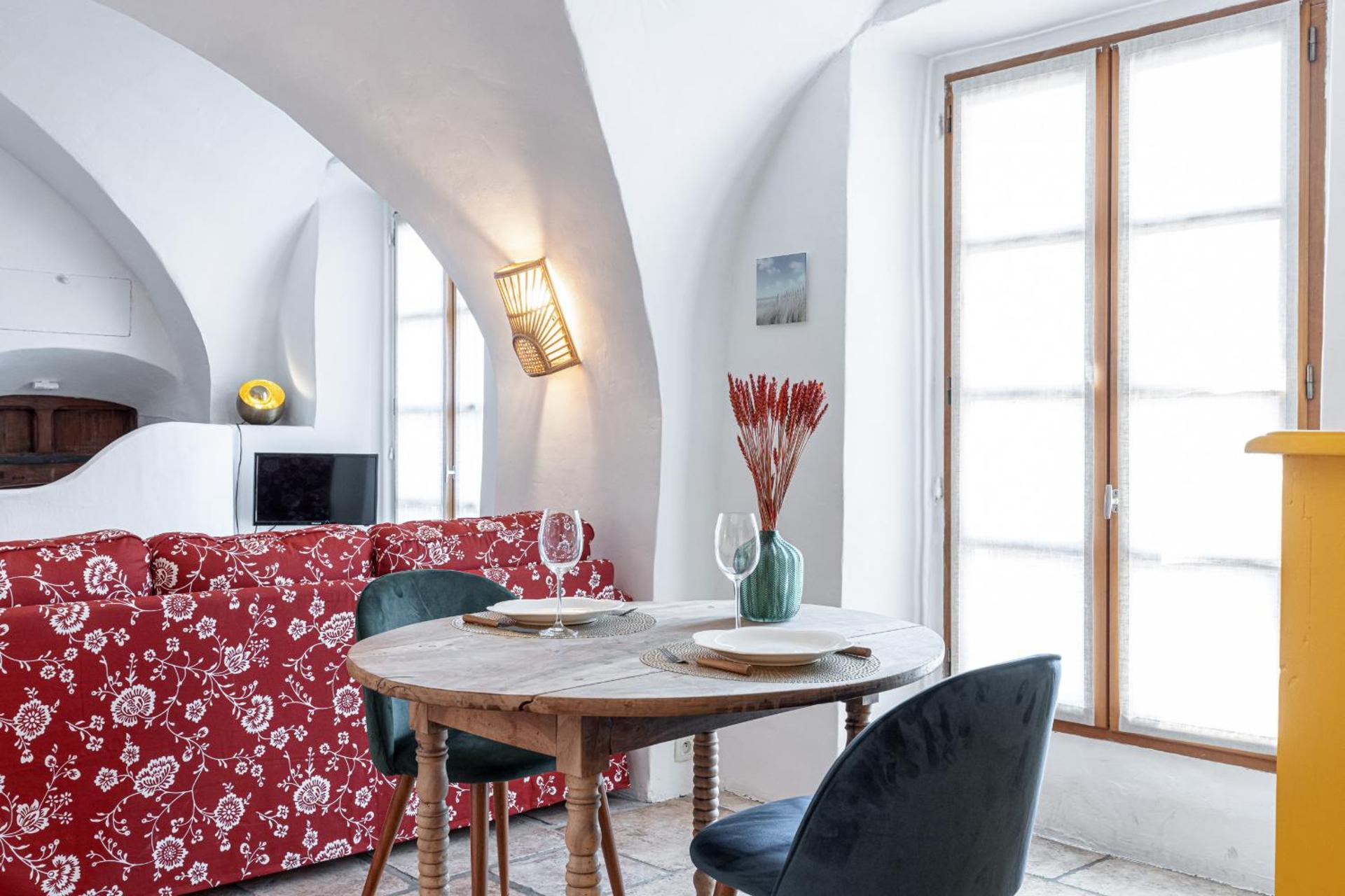 1 SALEYA LOT 2 - Au coeur du Vieux Nice - 1min de la Plage