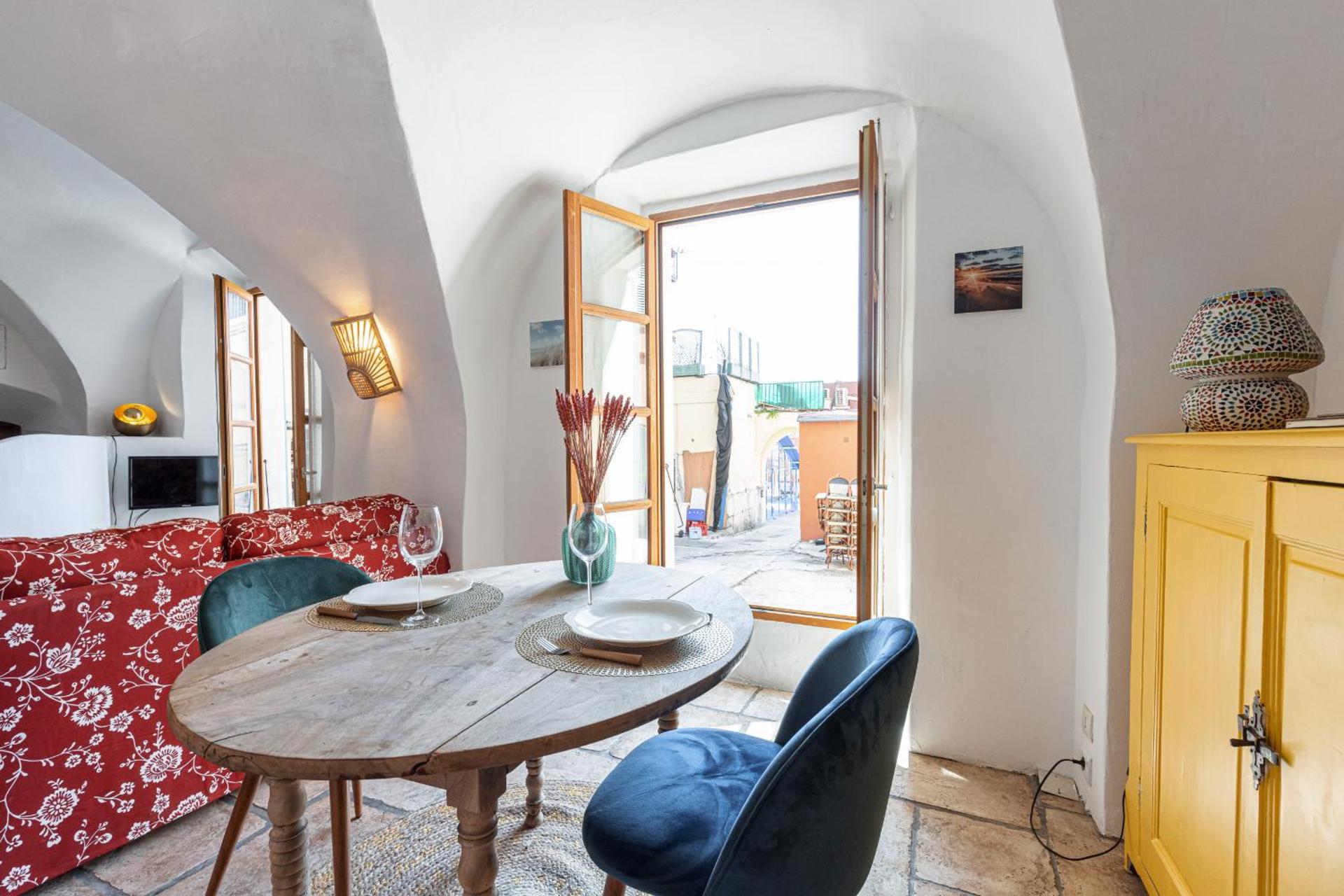 1 SALEYA LOT 2 - Au coeur du Vieux Nice - 1min de la Plage