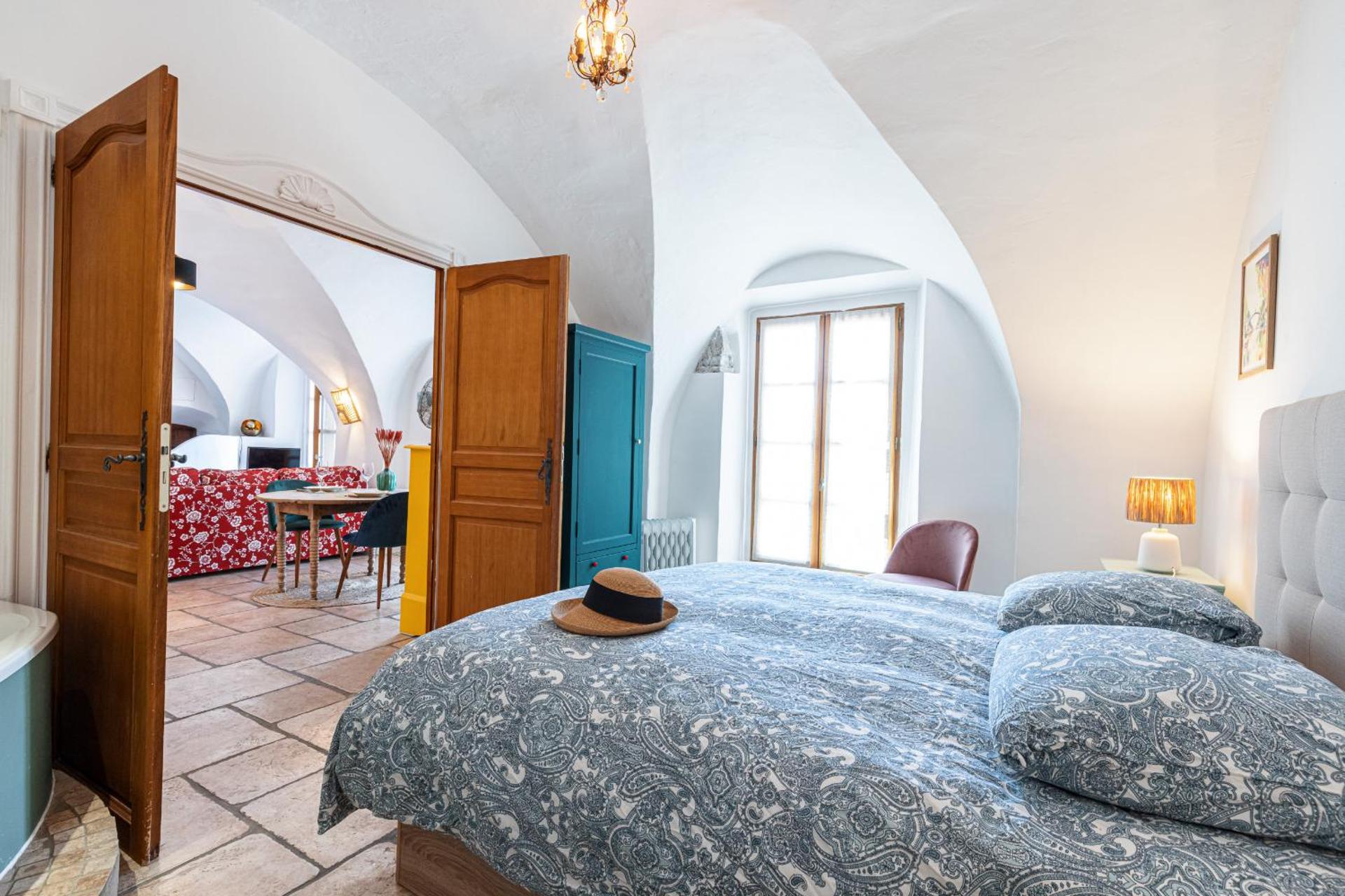 1 SALEYA LOT 2 - Au coeur du Vieux Nice - 1min de la Plage