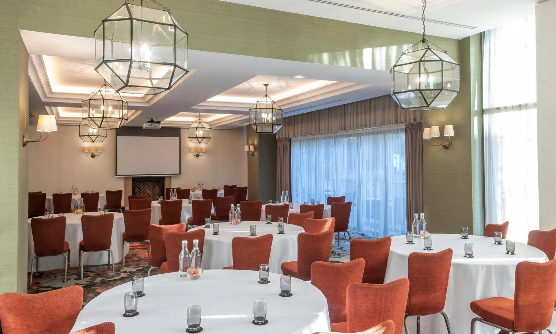 Meeting/conference room