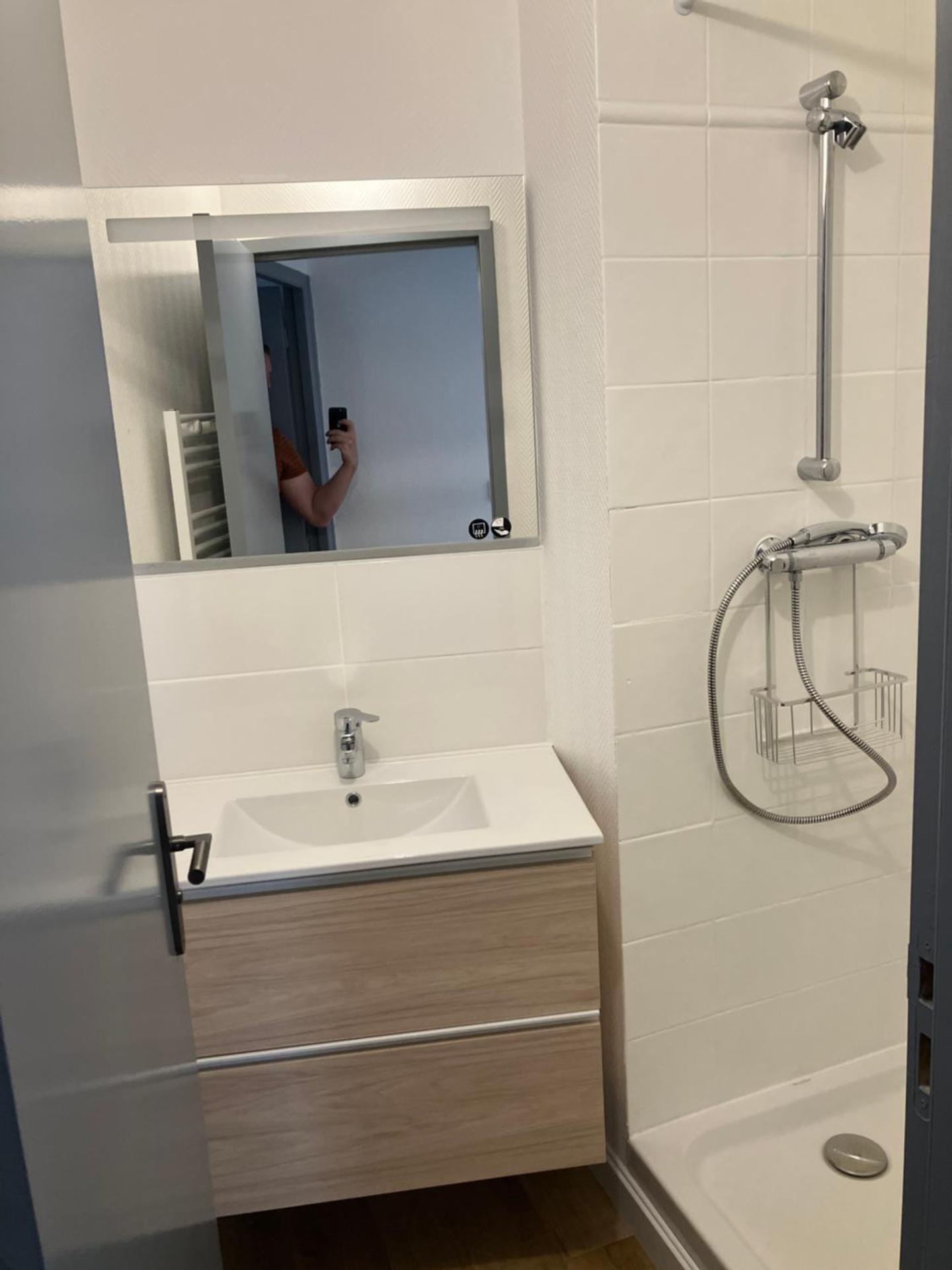 Grand studio centre ville St Pierre