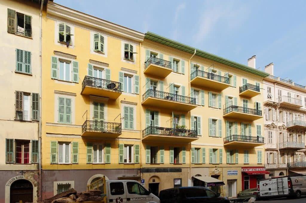 Rue Fodere location Port area