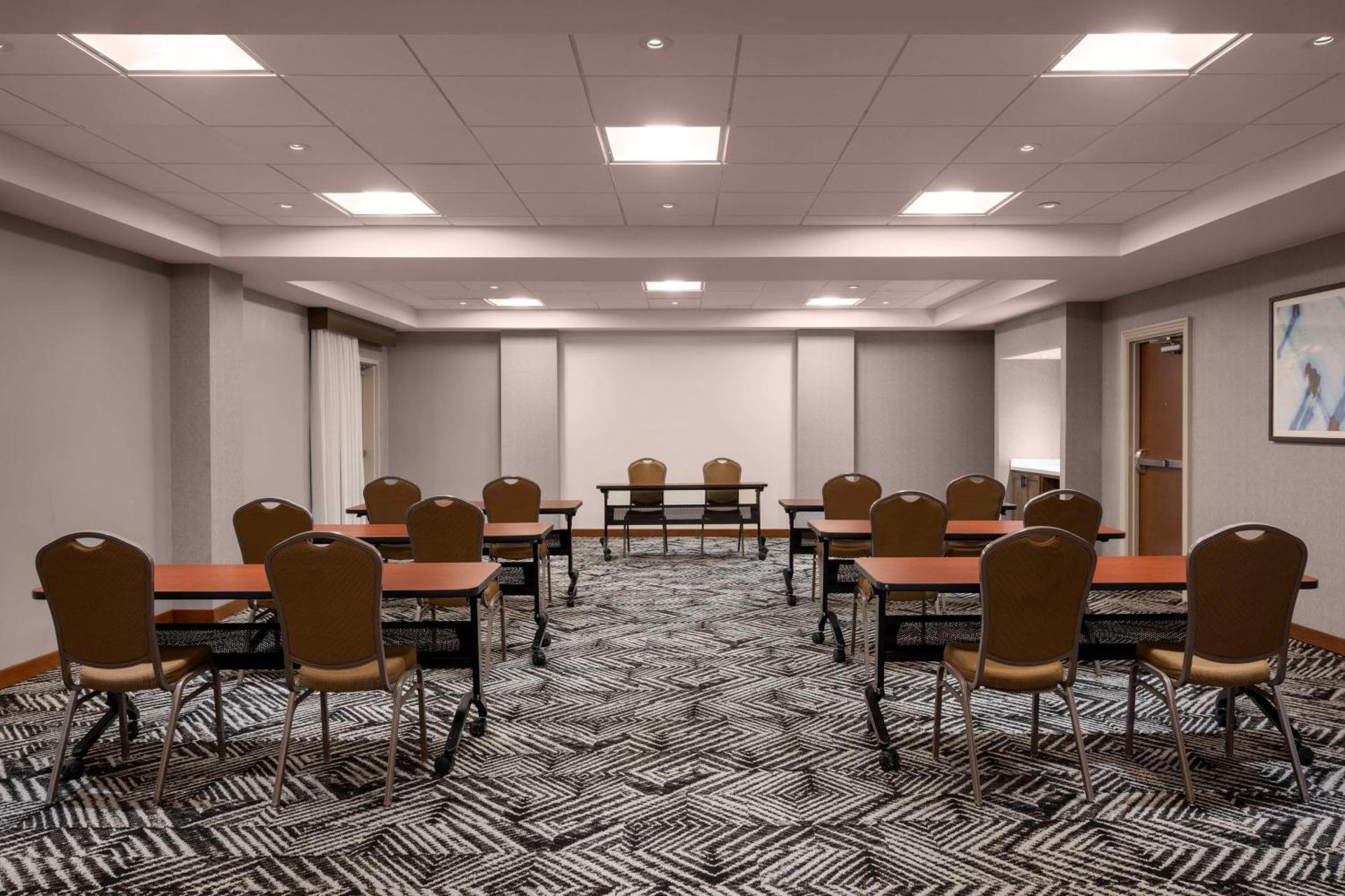 Meeting/conference room
