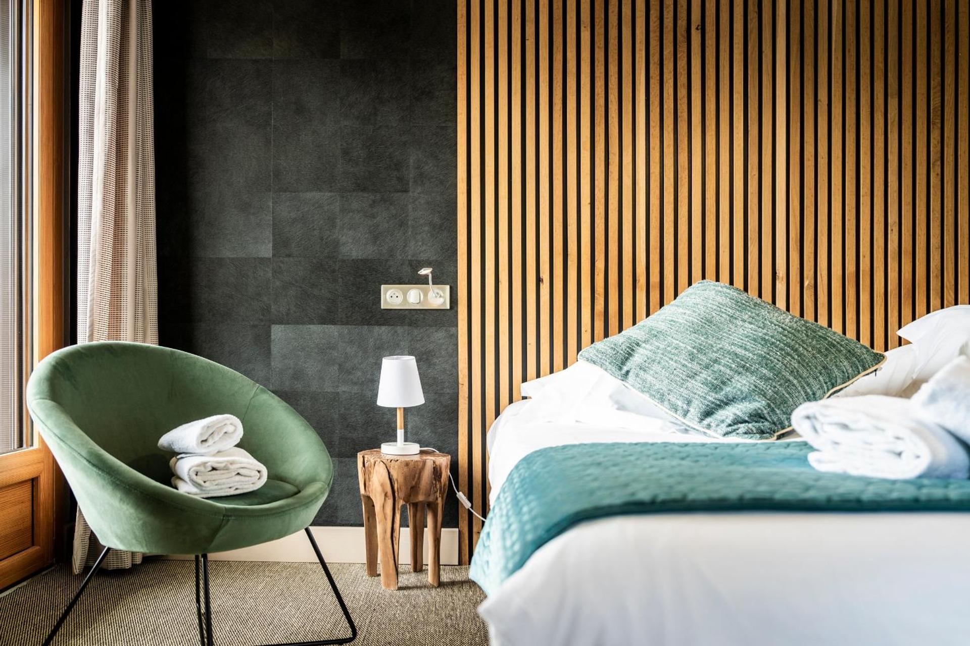 Triple Room with Mountain View