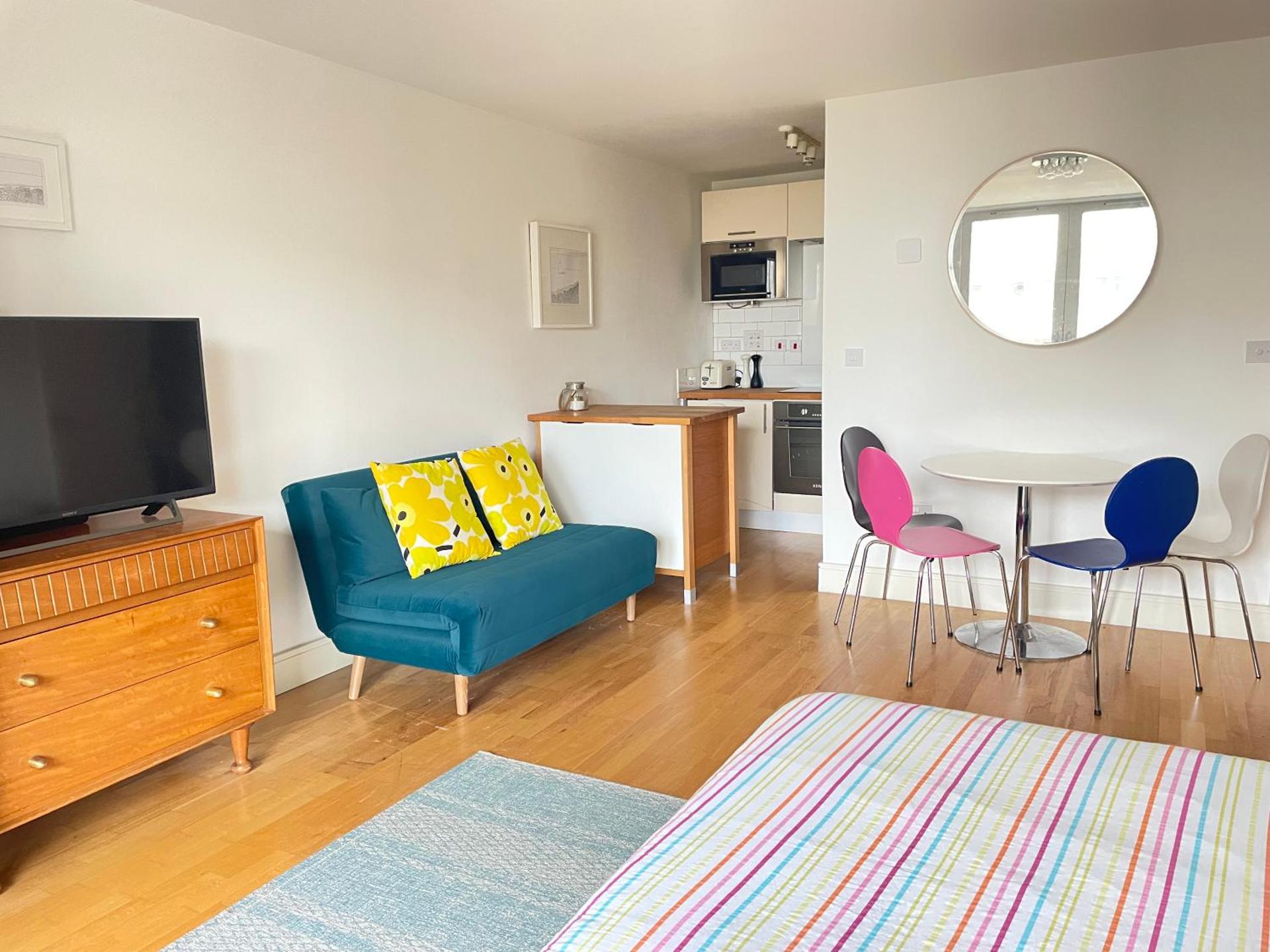 Sandscape - Eco Beach House - Close to Beach - Pet Friendly