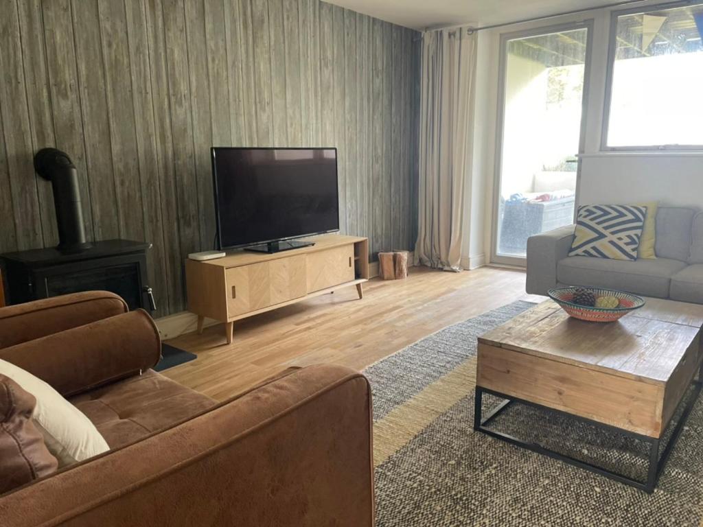 Sandscape - Eco Beach House - Close to Beach - Pet Friendly