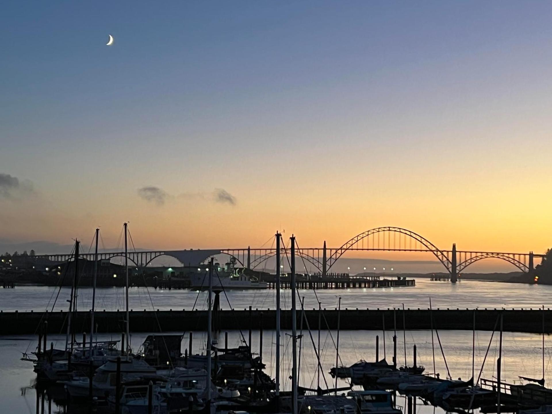 The Landing at Newport Condominium Hotel
