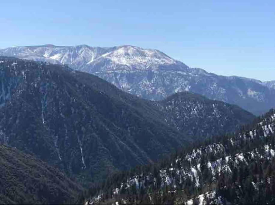 Beautiful A-Frame Mountain Cabin with Hot Tub!